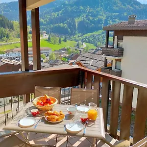 Hypercentre 35 M Avec Balcon Et Vue Des Aravis Appartement La Clusaz