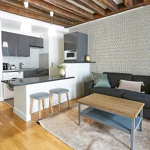 Du Louvre St Honore 파리